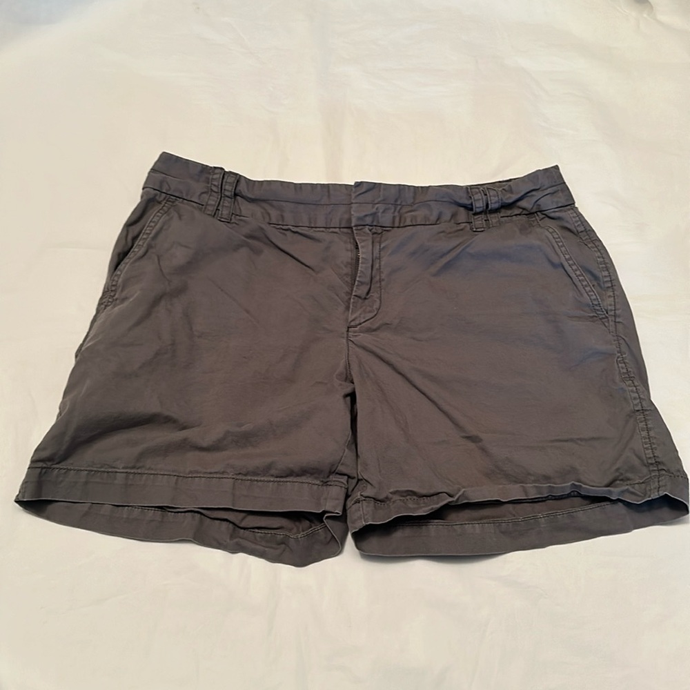 The Loft Women’s Gray Shorts Size 8
